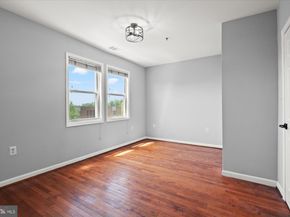 1241 18TH Street NE 5, Washington DC 20002