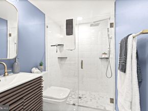 2509 17TH Street NW 1, Washington DC 20009