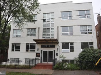712 Marietta Place NW
