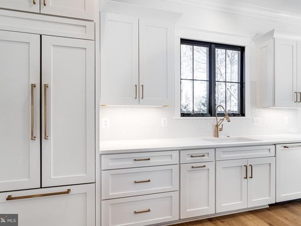 324 Tapawingo Road SE, Vienna VA 22180