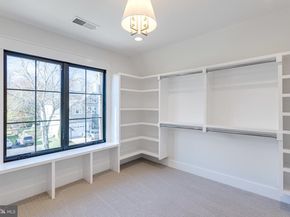 324 Tapawingo Road SE, Vienna VA 22180