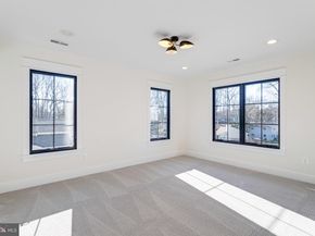 324 Tapawingo Road SE, Vienna VA 22180