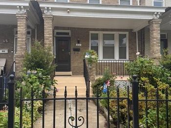 812 Emerson Street NW