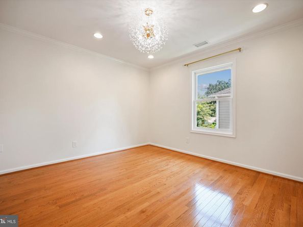 9813 Montauk Avenue, Bethesda MD 20817