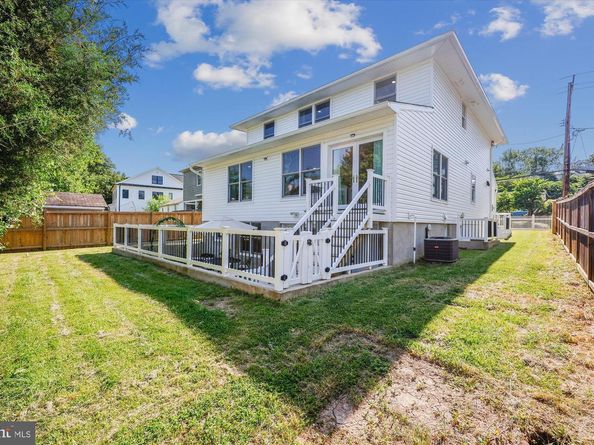 9813 Montauk Avenue, Bethesda MD 20817