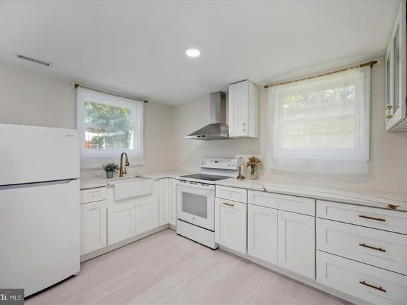 9813 Montauk Avenue, Bethesda MD 20817