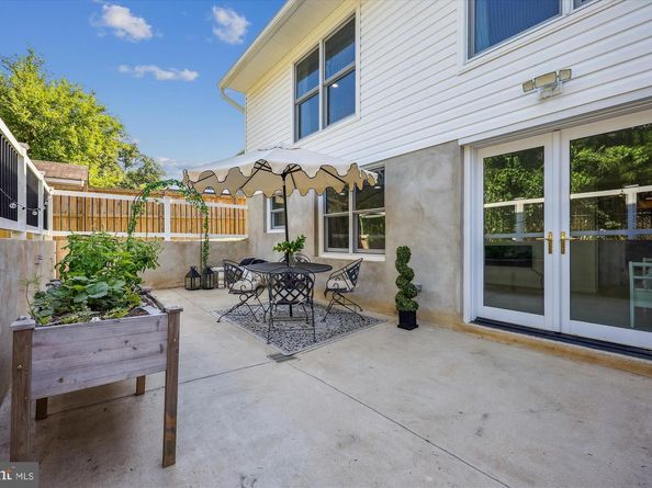 9813 Montauk Avenue, Bethesda MD 20817