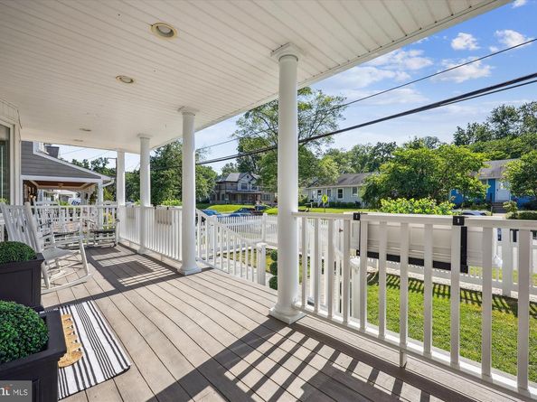 9813 Montauk Avenue, Bethesda MD 20817