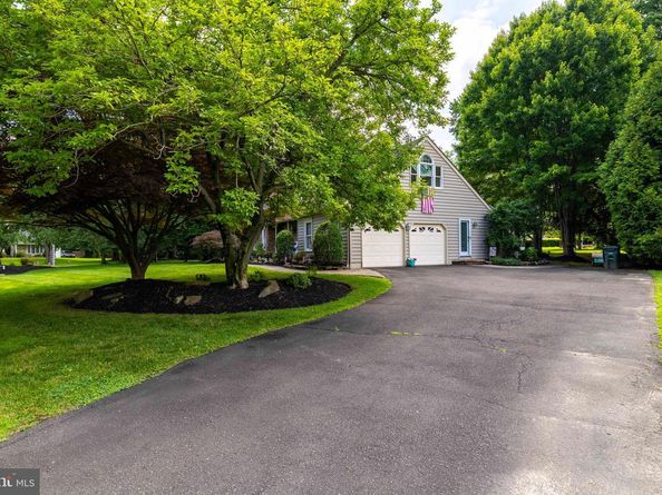 1495 Estate Lane, Southampton PA 18966
