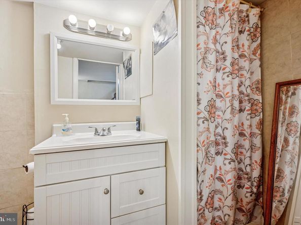 5338 W Columbia Avenue, Philadelphia PA 19131