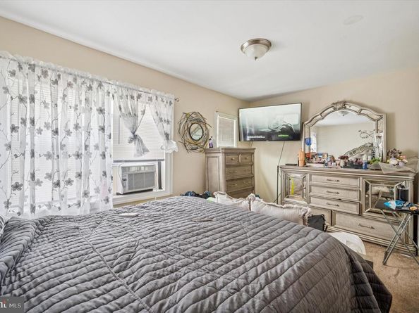 5338 W Columbia Avenue, Philadelphia PA 19131