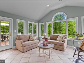 42 Woodside Lane, New Hope PA 18938