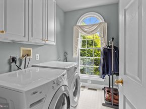 42 Woodside Lane, New Hope PA 18938