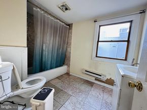 624 Mckean Street, Philadelphia PA 19148