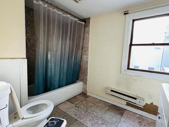 624 Mckean Street, Philadelphia PA 19148