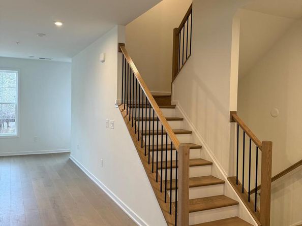 7585 Sawyer Farm Way 904, Mclean VA 22102