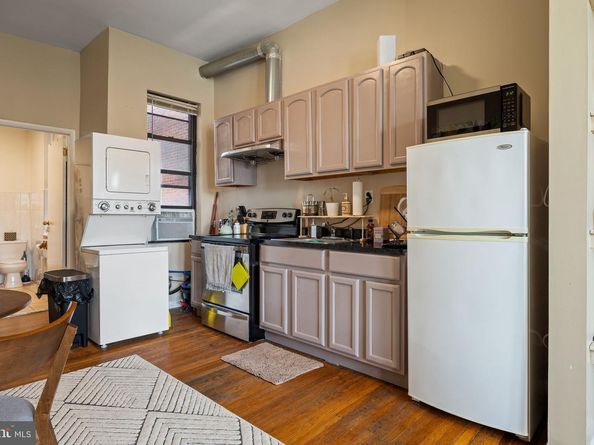 1803 S Broad Street, Philadelphia PA 19148