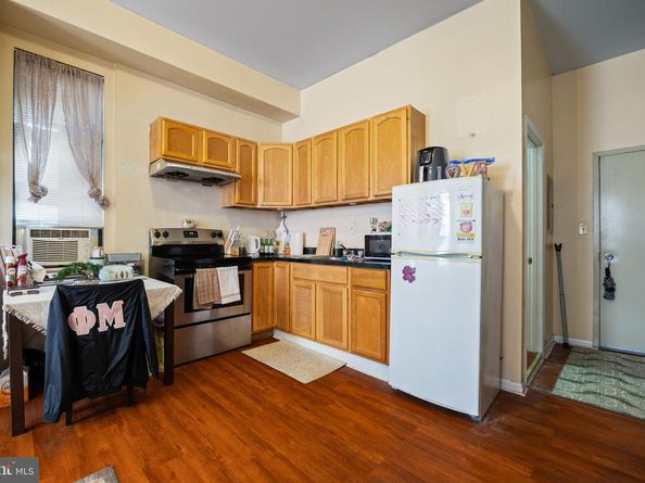 1803 S Broad Street, Philadelphia PA 19148