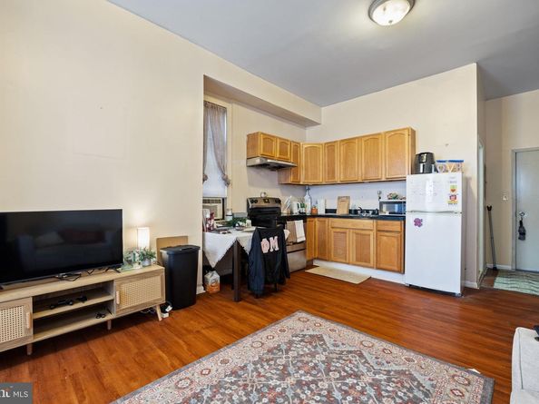 1803 S Broad Street, Philadelphia PA 19148
