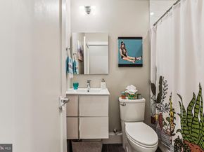 2221 M Street NE 302, Washington DC 20002
