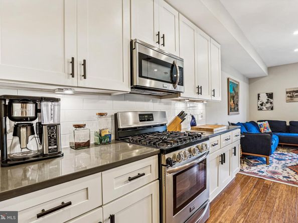 2221 M Street NE 302, Washington DC 20002