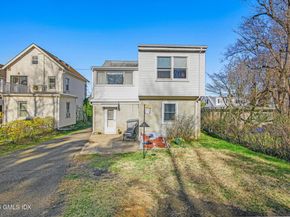 64 Le Grande Avenue, Greenwich CT 06830