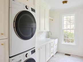 20 Sherwood Farm Lane, Greenwich CT 06831