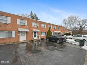 8 Barnstable Lane, Stamford CT 06907