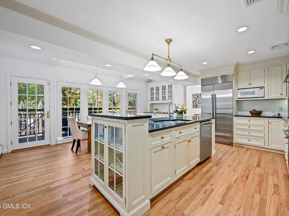 38 Bedford Road, Greenwich CT 06831