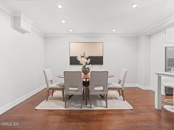 2 Putnam Hill 1F, Greenwich CT 06830