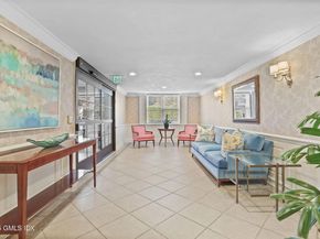 2 Putnam Hill 1F, Greenwich CT 06830