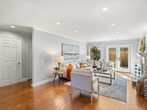607 Centre Court, Alameda CA 94502