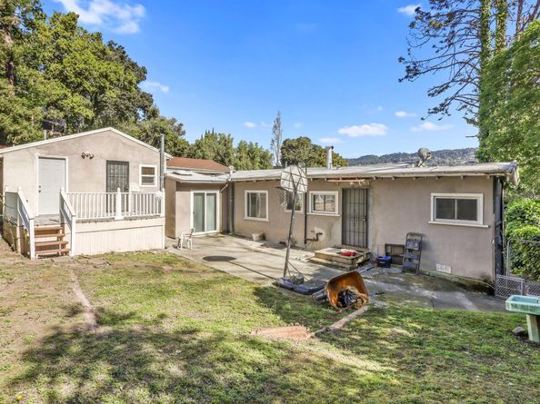 25 Redding Place, Oakland CA 94619