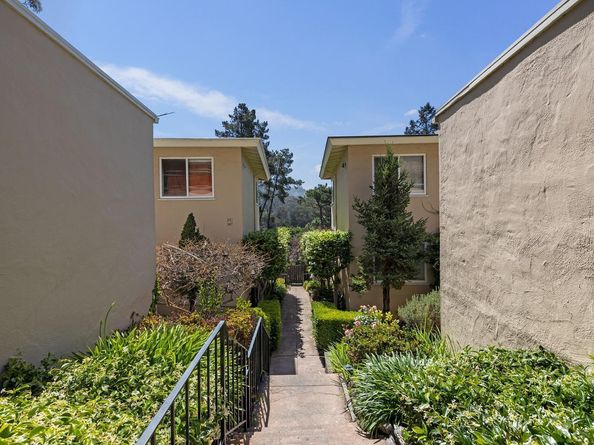 343 Somerset Road, Oakland CA 94611