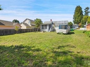 407 Pine Street, Capitola CA 95010