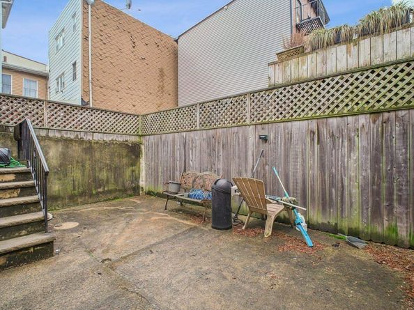 419 2nd St, Jersey City NJ 07302