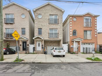 259 Halladay St