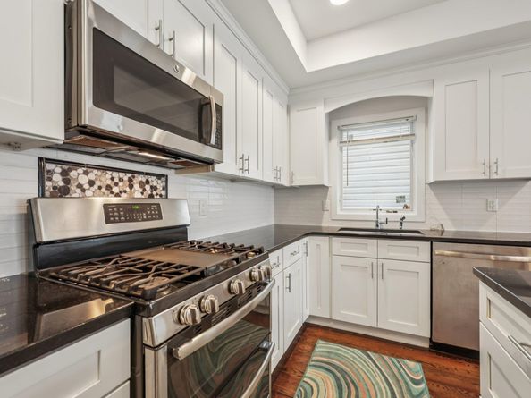 259 Halladay St 1, Jersey City NJ 07304