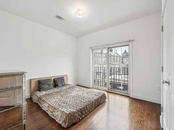 259 Halladay St 1, Jersey City NJ 07304