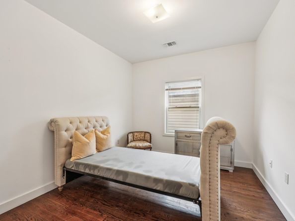 259 Halladay St 1, Jersey City NJ 07304