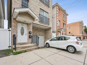 259 Halladay St 1, Jersey City NJ 07304