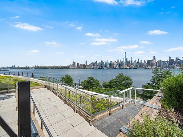 800 Avenue At Port Imperial 508, Weehawken NJ 07086-5507