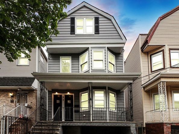 93 West 11th St, Bayonne NJ 07002-4704