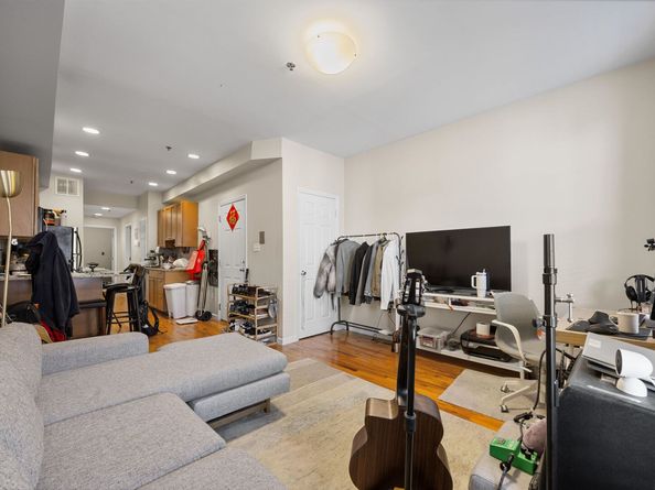 129 Willow Ave 3L, Hoboken NJ 07030