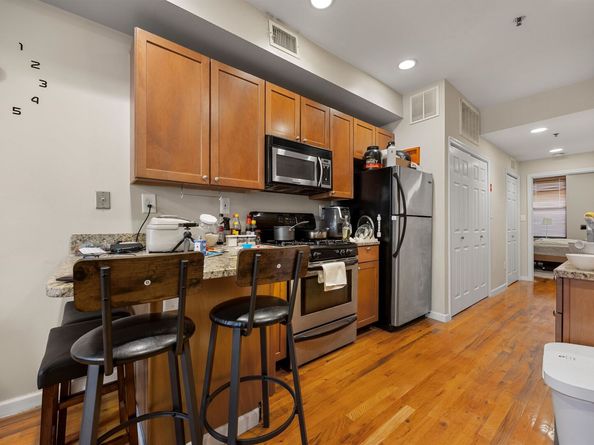 129 Willow Ave 3L, Hoboken NJ 07030