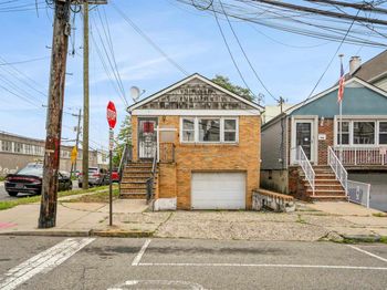 168 Humphrey Ave