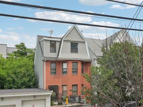 54 47th St 3, Weehawken NJ 07086-7156