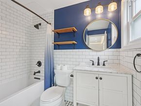 54 47th St 3, Weehawken NJ 07086-7156