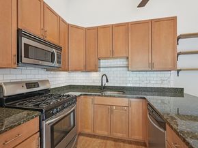 54 47th St 3, Weehawken NJ 07086-7156