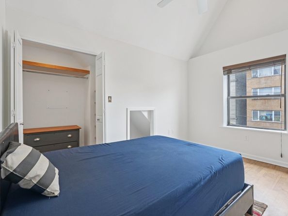 54 47th St 3, Weehawken NJ 07086-7156